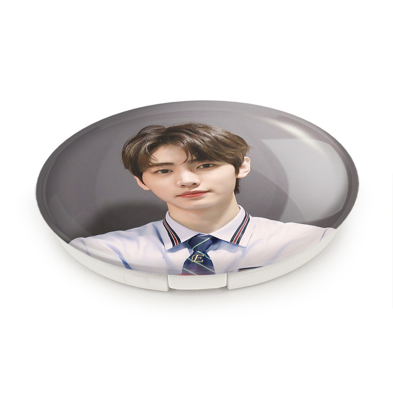 آینه جیبی خندالو طرح سونگهون گروه انهایپن ENHYPEN مدل تاشو کد 21958