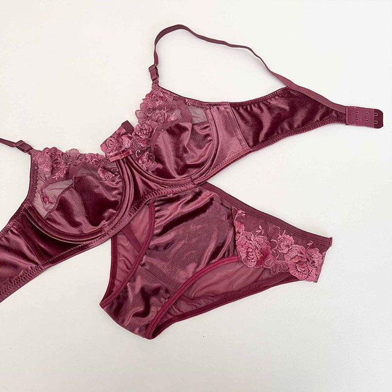 ست شورت و سوتین زنانه نوشه پوش مدل مخمل گیپور کد 81008 -  - 3