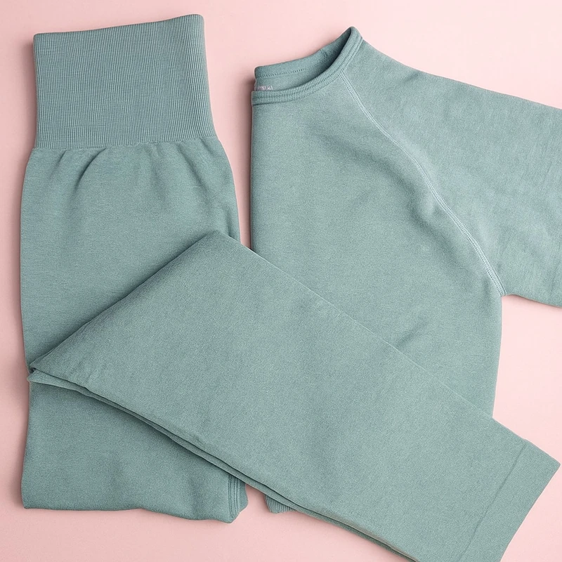 عکس شماره 4 : ست نیم-تنه و شلوار ورزشی زنانه مدل نایرا