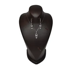 نیم ست نقره زنانه مدل نگین دار