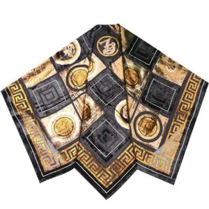 روسری زنانه ورساچه مدل مخمل