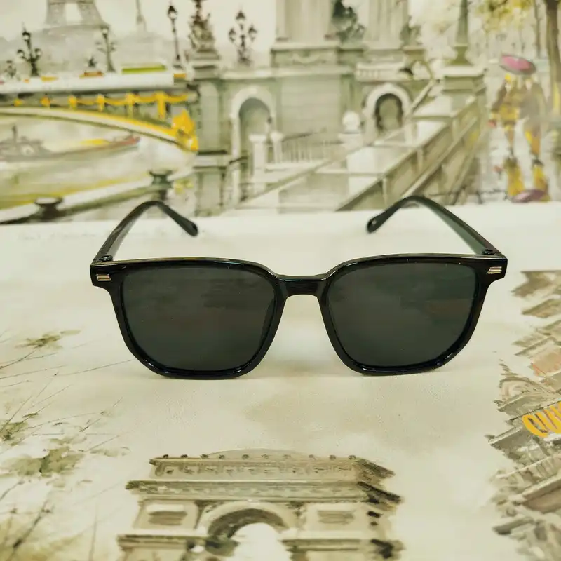 عینک آفتابی بچگانه مدل CH13 کد BL