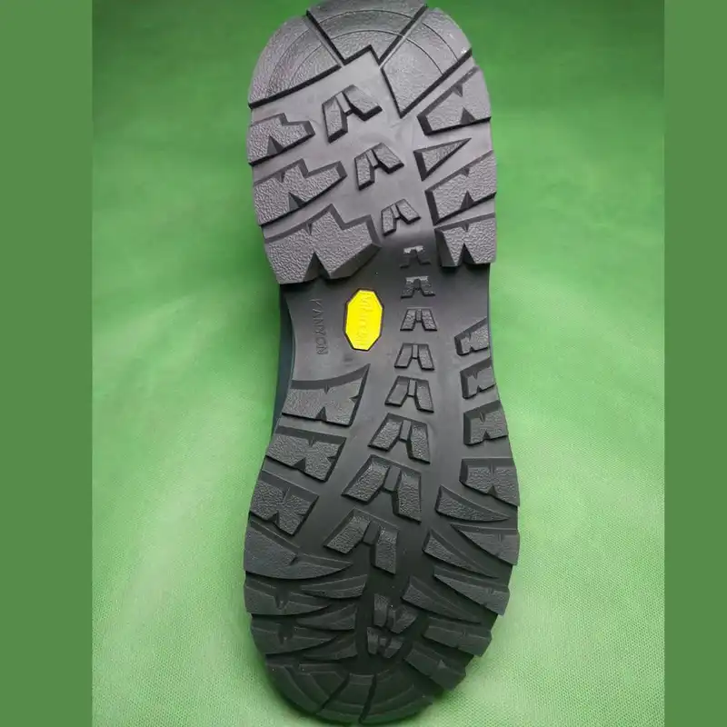 کفش کوهنوردی کانیون مدل الوند