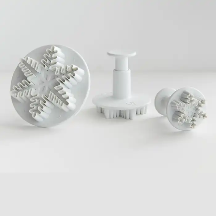 کاتر شیرینی پزی مدل دانه های برف کد01 مجموعه 3 عددی