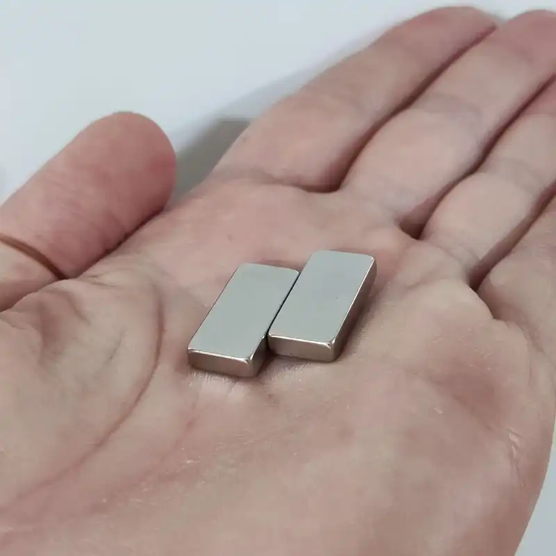آهن ربا مدل نئودیمیوم بلوک کد 20x10x4mm بسته 2 عددی