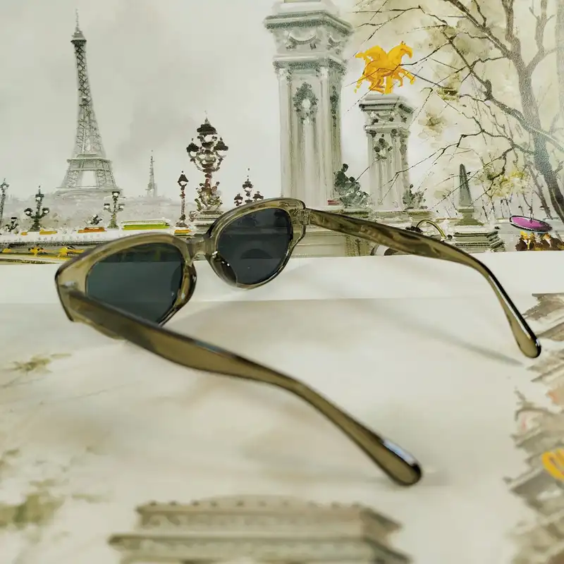 عینک آفتابی بچگانه مدل CH10 کد Z