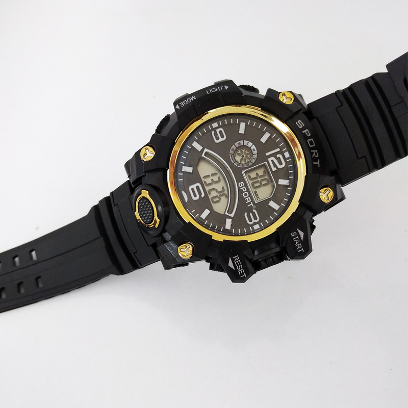 ساعت مچی دیجیتال پسرانه والار مدل اسپرت چراغ دار کرنومتردار ضدآب کد 002