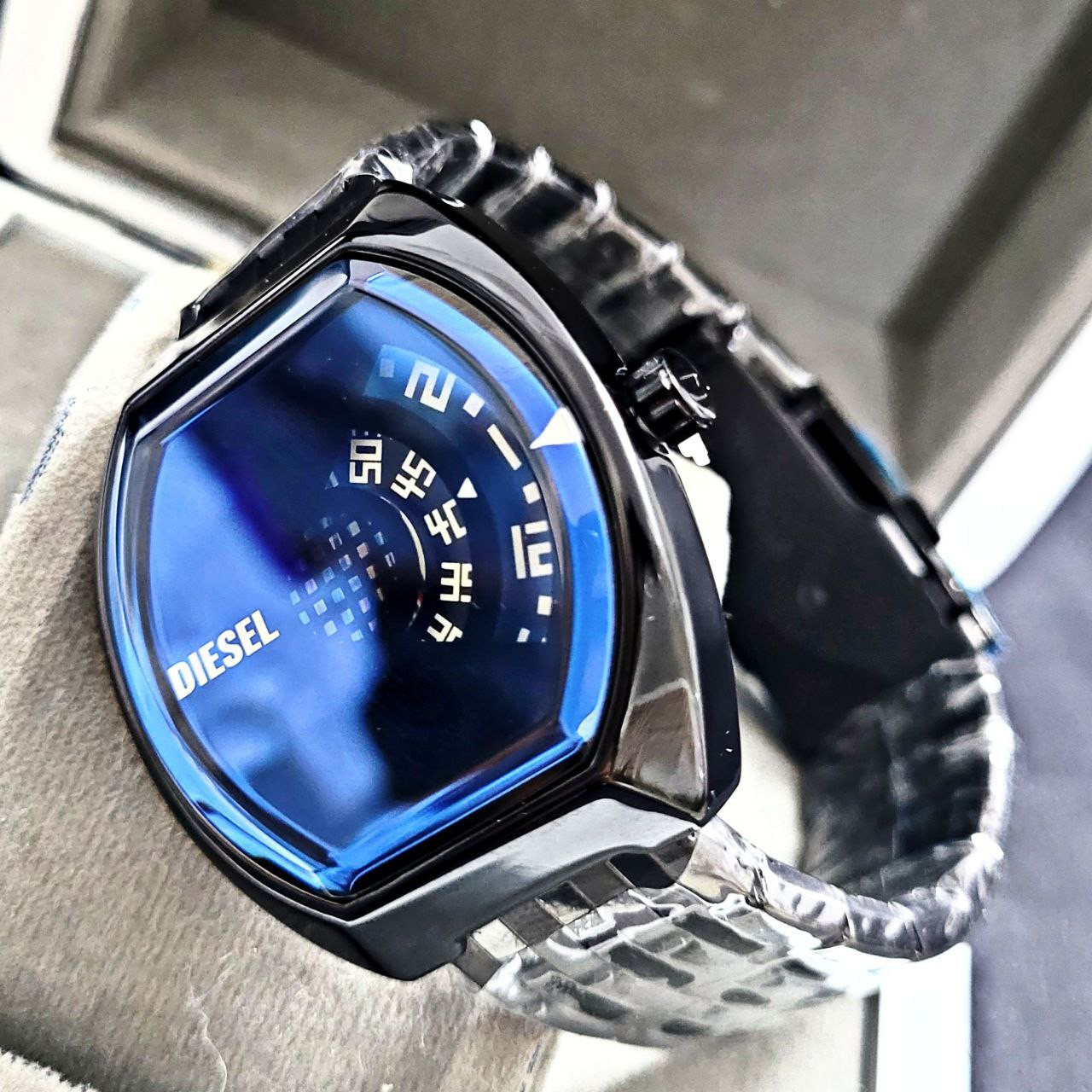 ساعت مچی عقربه‌ای مردانه  مدل کنتوری 102