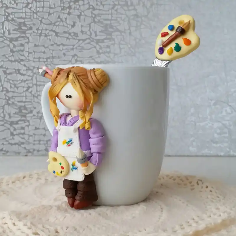 ماگ سرامیکی مدل نقاش L1989 به همراه قاشق