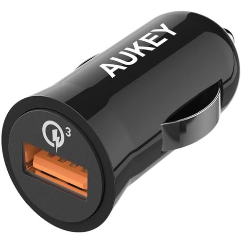 شارژر فندکی آکی مدل CC-T10 
