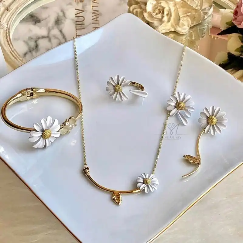 ست زنانه مدل بابونه