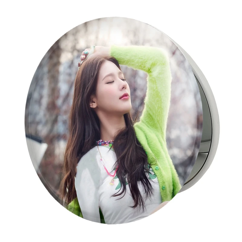 آینه جیبی خندالو طرح میون گروه جی آیدل GIdle مدل تاشو کد 19521 