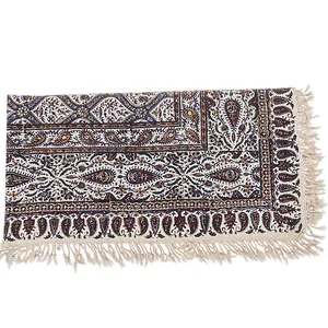 سفره قلمکار اثر زابلیان طرح 2 سایز 100 × 100 سانتی متر