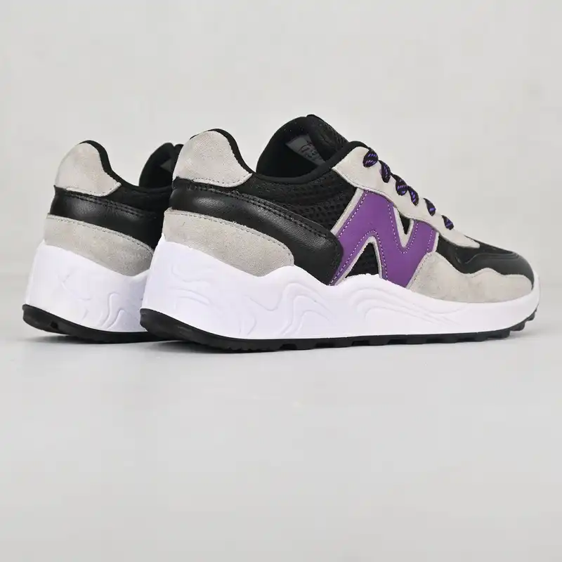 کفش پیاده روی مدل 428MB