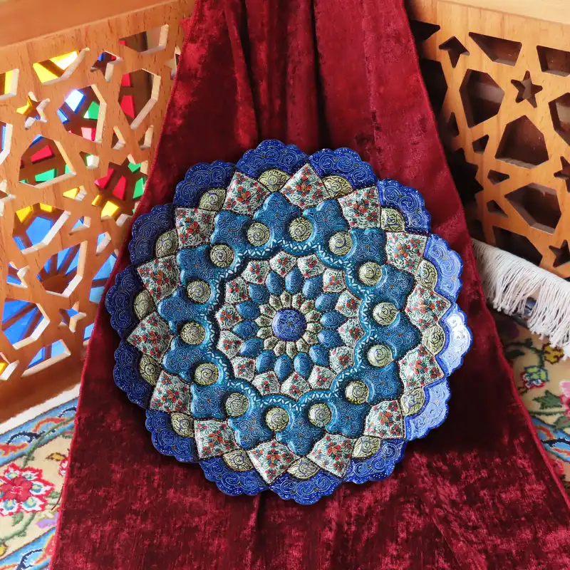 بشقاب میناکاری مدل اسلیمی طرح دایره کد 1130