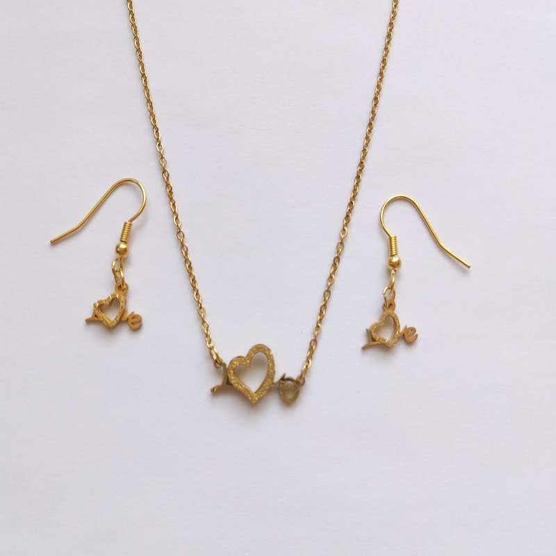 نیم ست زنانه مدل love تمام استیل نیم ست زنانه مدل love تمام استیل