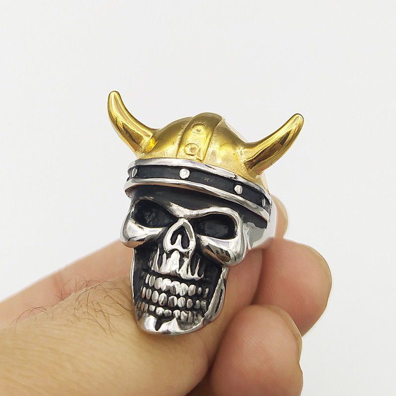 انگشتر مدل Viking طرح جمجمه کد 2Cl انگشتر مدل Viking طرح جمجمه کد 2Cl