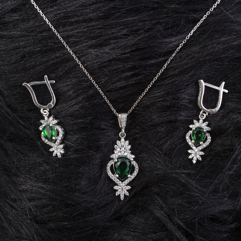 نیم ست نقره زنانه مدل زمرد AMT-N154