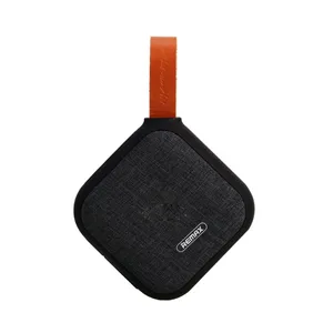اسپیکر بلوتوثی قابل حمل ریمکس مدل RB-M15