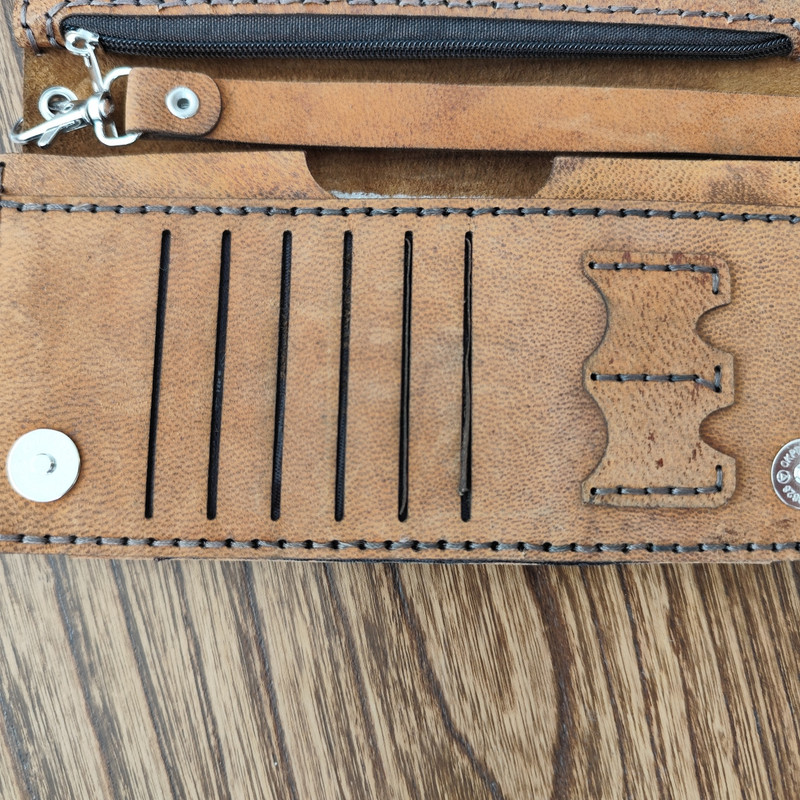 کیف پول چرم  دقت مدل چرم طبیعی بزی کد NG-w40