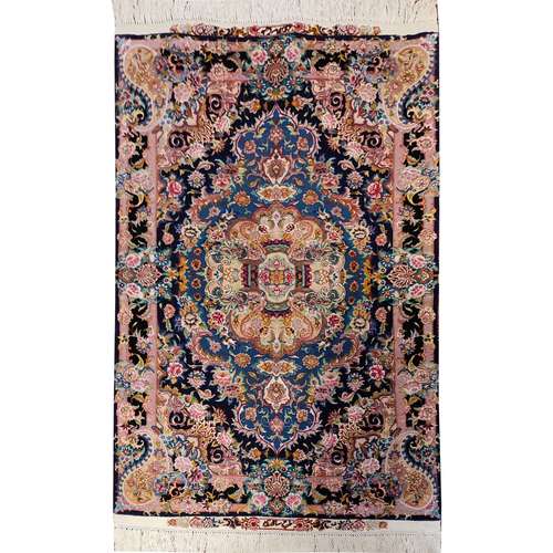 فرش دستبافت یک و نیم متری طرح سالاری تبریز کد SH 94