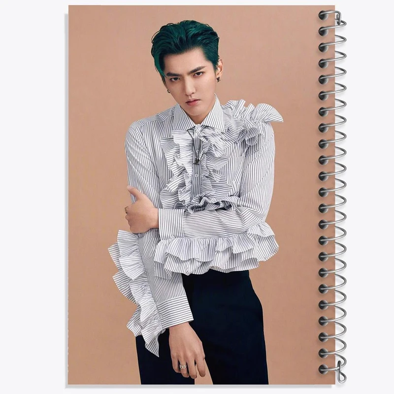 دفتر مشق 100 برگ خندالو طرح کریس وو گروه اکسو EXO کد 13421