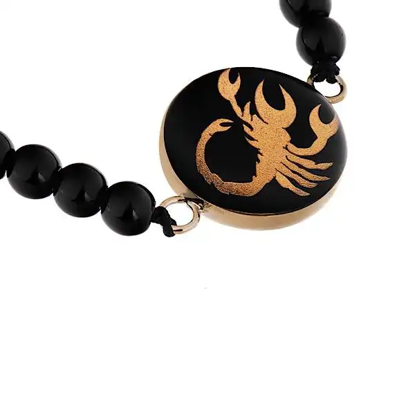 دستبند سام نورزاده مدل ماه تولد آبان با سنگ اونیکس