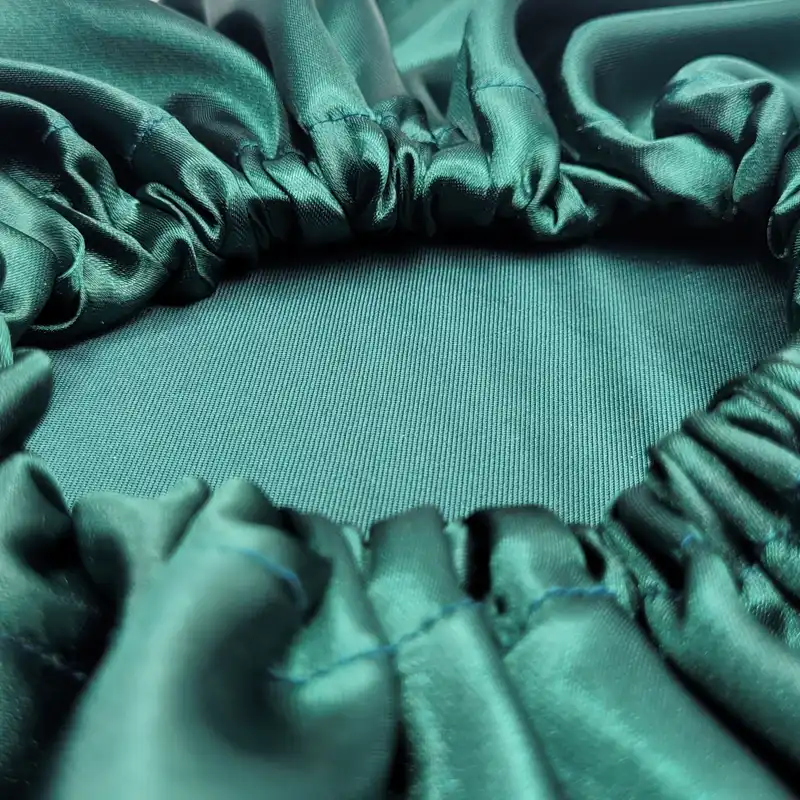 کلاه زنانه مدل ساتن به همراه چشم بند و کش مو