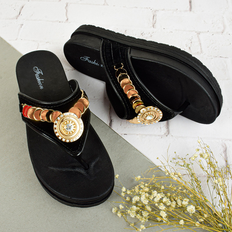 دمپایی لاانگشتی زنانه مدل BK.4027