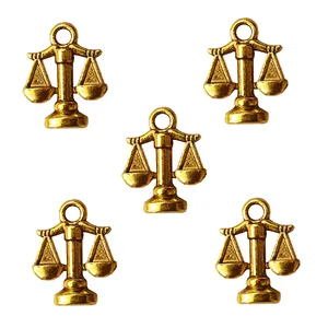 آویز دستبند طرح ترازوی عدالت کد AD 127 مجموعه 5 عددی
