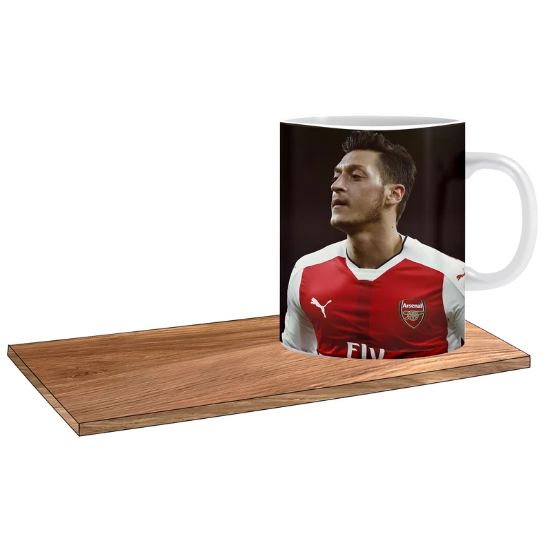 ماگ ال ایکس پی طرح فوتبالی اوزیل کد 293 به همراه زیر لیوانی