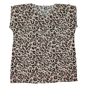 تی‌شرت  زنانه مدل یقه گرد نخ طرح پلنگی