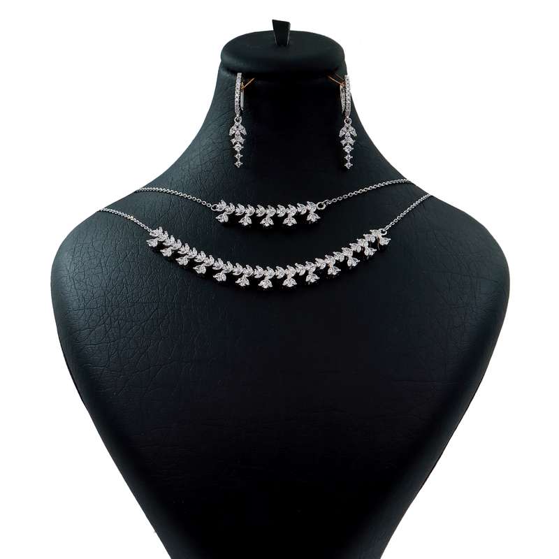 نیم ست نقره زنانه جی تی ای مدل جی نایس نیم ست نقره زنانه جی تی ای مدل جی نایس