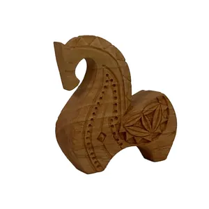 مجسمه چوبی مدل اسب کد 03