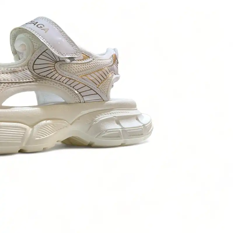 صندل زنانه مدل سانیا 100