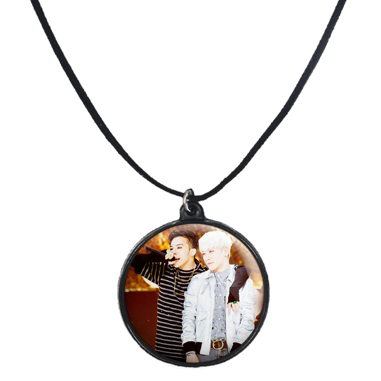 گردنبند پرمانه طرح گروه موسیقی BIG BANG کد pmb.15154 مدل دو طرفه