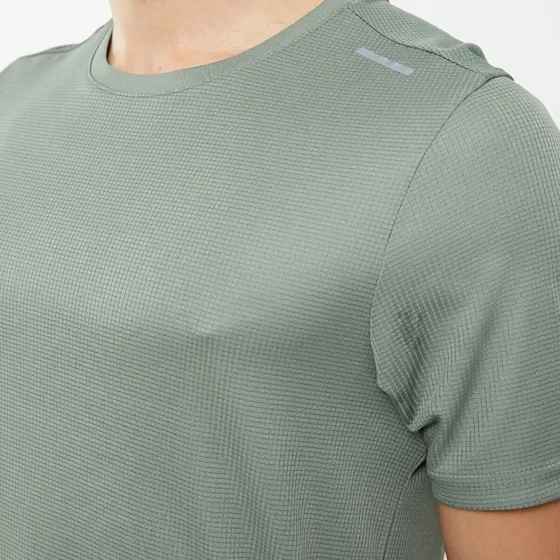 تی شرت ورزشی مردانه ال سی وایکیکی مدل Coolmax