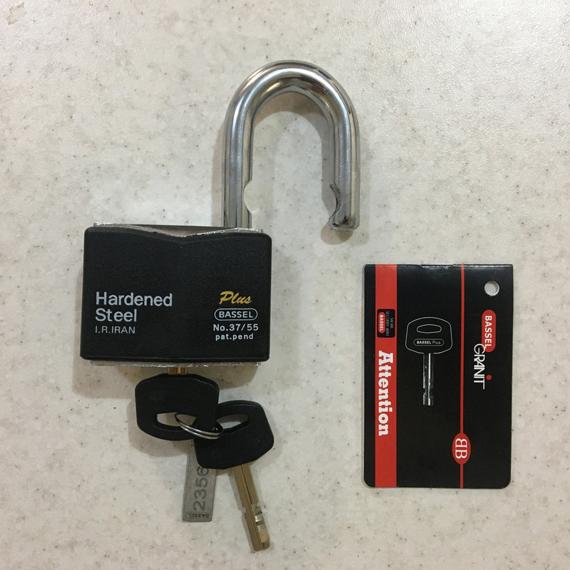 قفل آویز باسل مدل 70