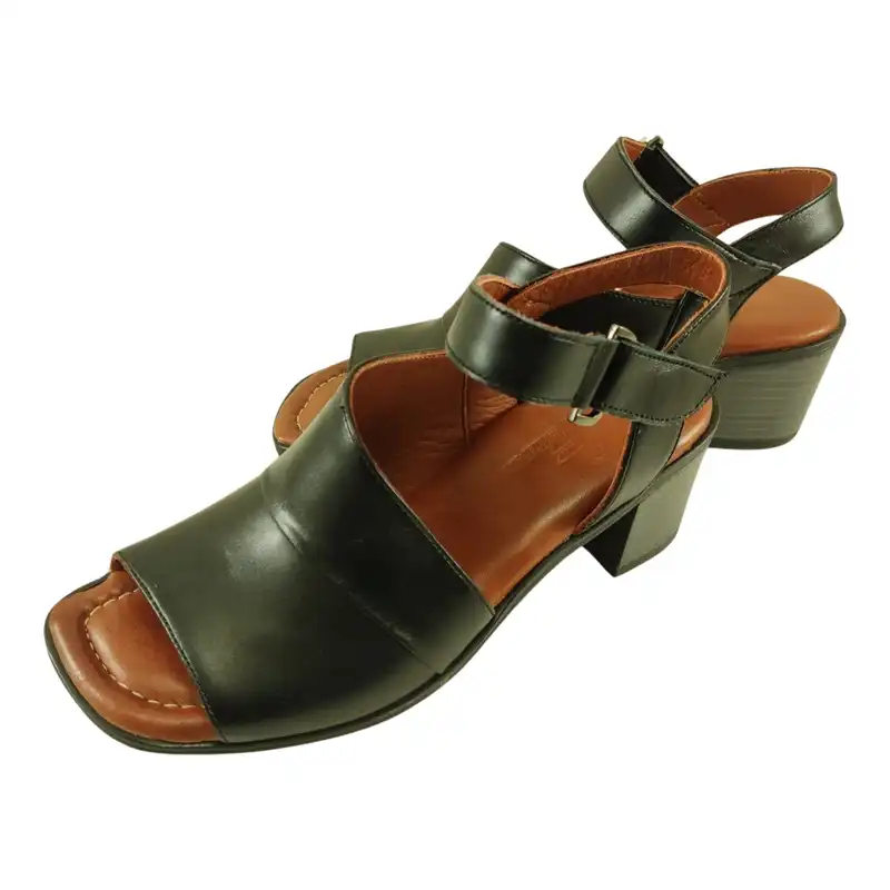 صندل زنانه مدل چرم طبیعی کد 692