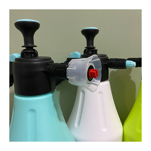 سمپاش رونیک مدل N3 ظرفیت 3 لیتر