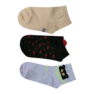 جوراب دخترانه کد 391 مجموعه 3 عددی