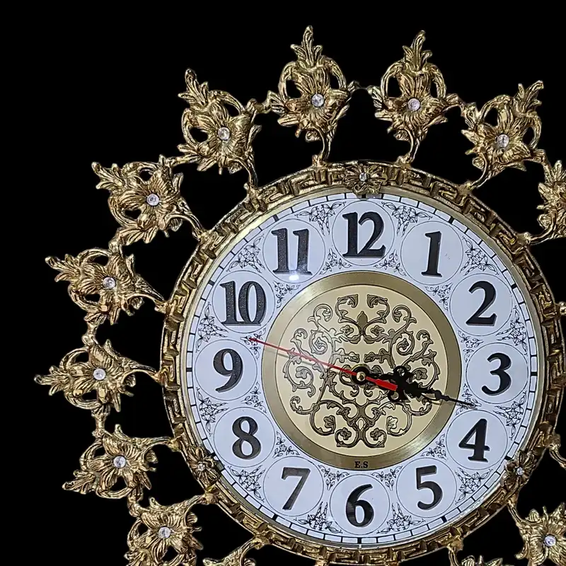 ساعت برنجی مدل رایکا