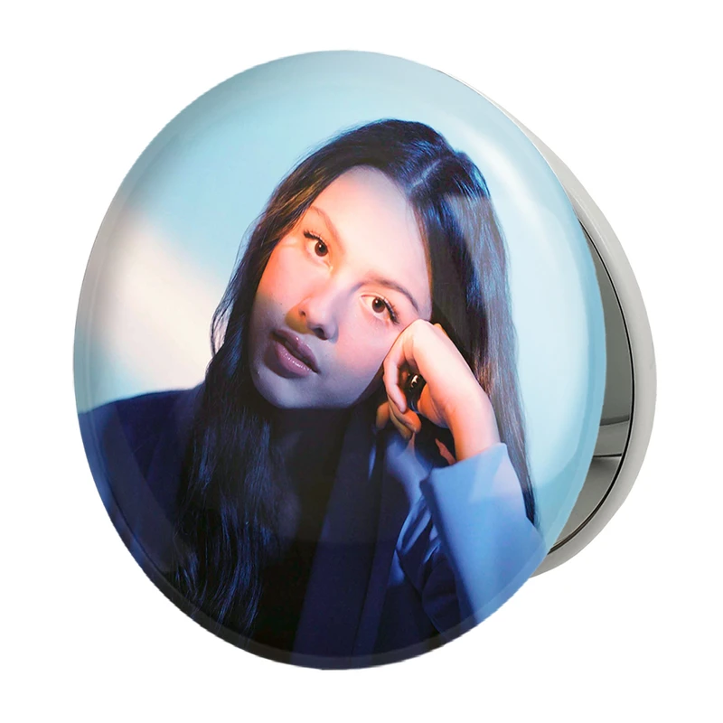 آینه جیبی خندالو طرح اولیویا رودریگو Olivia Rodrigo مدل تاشو کد 19257 