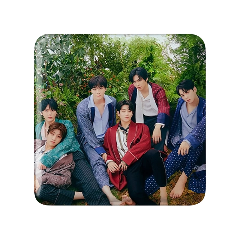 مگنت خندالو طرح گروه گات سون GOT7 کد 11645