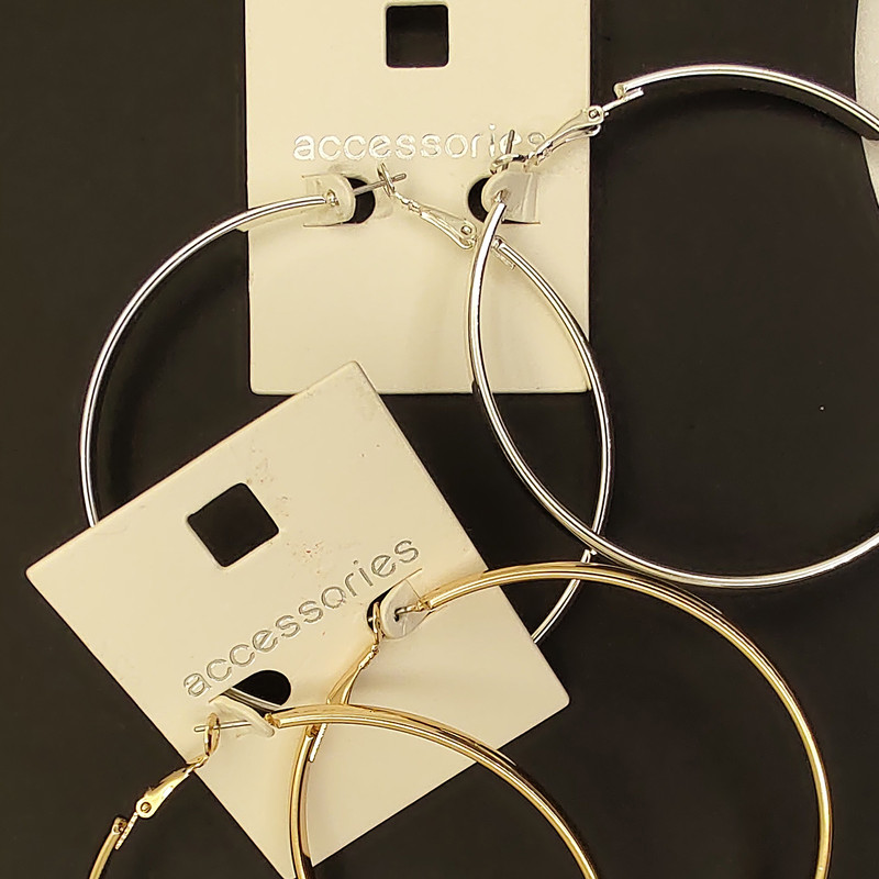 گوشواره زنانه اکسسورایز مدل حلقه ای کد 06 گوشواره زنانه اکسسورایز مدل حلقه ای کد 06