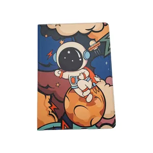 کیف کلاسوری مدل هپی تایم طرح فضانورد مناسب برای تبلت اپل ipad pro 10.2/10.5