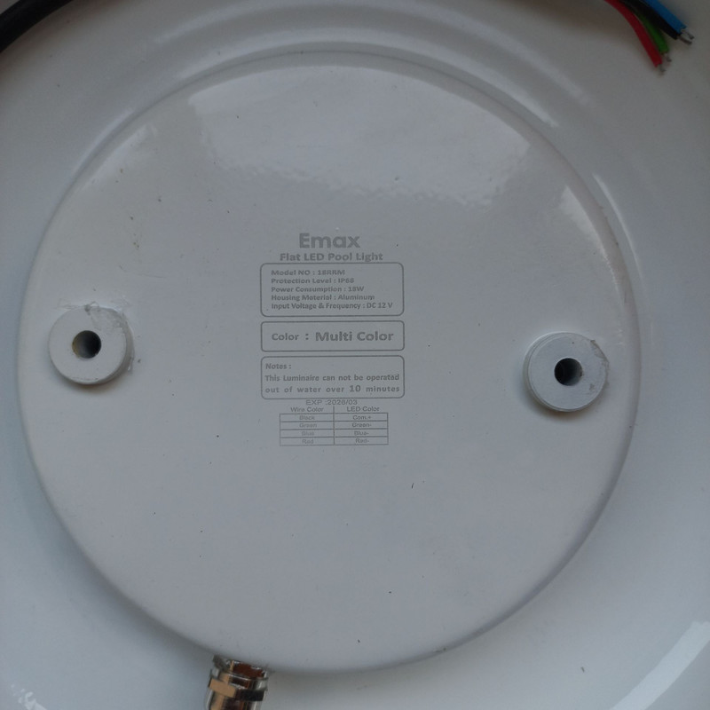 چراغ استخری ایمکس 36 وات مدل پلی کربنات کد 36RPE
