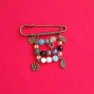 سنجاق سینه زنانه مدل سنتی کد 1065