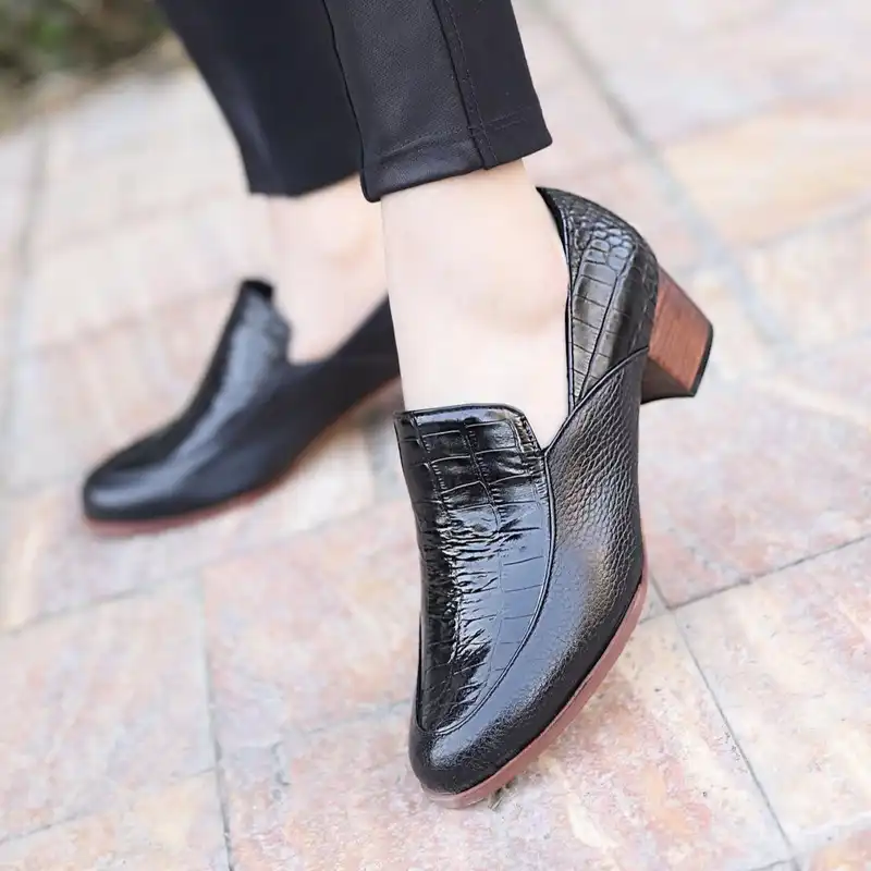 کفش زنانه مدل راینو کد M8010