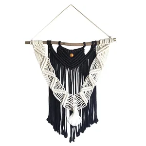 آویز تزئینی بافتنی مدل n5